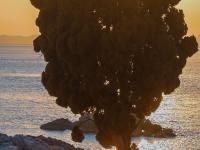 海边晚霞有多美？早春风光“天花板”来了