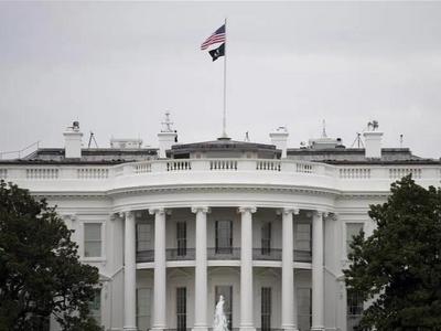 白宫：美总统将签署行政令，禁止美国公民与顿巴斯两地的经济往来