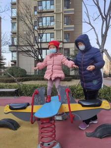 观海新闻记者现场实拍！隔离小区居民的日常