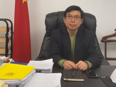 我驻乌大使范先荣：我在基辅，中国大使永远不可能抛下自己的同胞不管