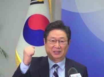 韩国文体部长官黄熙：中韩应在体育竞争中建立合作与友谊