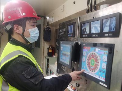 4200名地下“铁军”坚守岗位，青岛7条在建地铁春节不停工