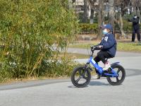 戴口罩、不扎堆……实拍沧口公园锻炼者：谢谢自律的你