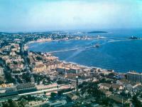 他用影像见证青岛发展历史  