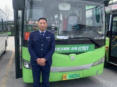 突发火灾，挺身而出！平度城市公交17路驾驶员见义勇为赢得乘客称赞