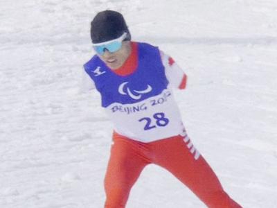 中国代表团第15金！王晨阳越野滑雪中距离自由技术站姿夺冠