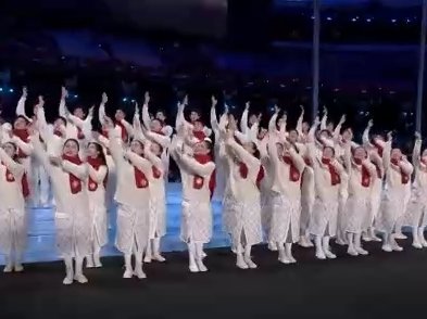 心灵的震撼！残疾人演员用手语“唱”国歌