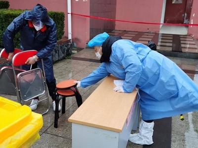“我是党员，关键时刻我先上”！青岛金融人在疫情防控“大考”中展现担当 