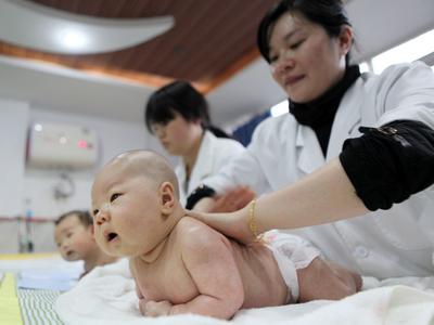 国务院：设立3岁以下婴幼儿照护个人所得税专项附加扣除