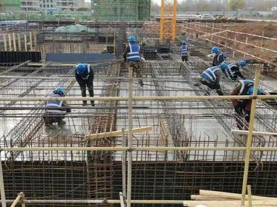 强化建筑业组织管理，城阳街道96%的建筑工地办理复产复工手续