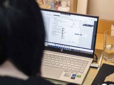 居家学习的孩子们和“宅校”的大学学子状态如何？他们给出回答