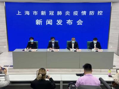 上海感染人数居高不下，张文宏回应：病毒现在传播力度是早期3至5倍