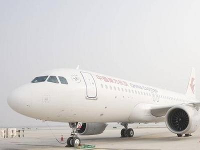 第十七架接返自乌克兰撤离中国公民临时航班安全抵达长沙