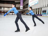 多图实拍！走进青岛双胞胎“冰上雪王子”