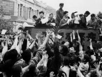 他用影像见证青岛发展历史  