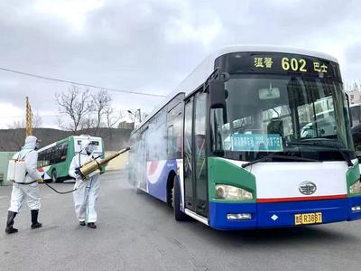 疫线镜头|平安出行如何保障？刚刚，民警和志愿者联手了……