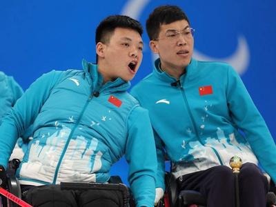 中国代表团第18金！中国轮椅冰壶队夺得金牌