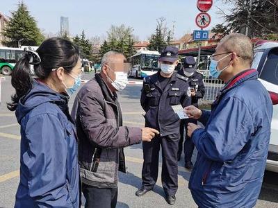 一场“跨海”暖心接力！7旬老人走失，青岛“公交人”的举动让人点赞