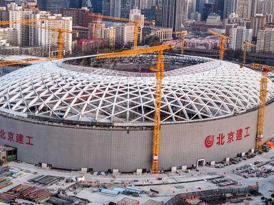 “工体碗”穹顶初现！新工体钢结构施工完成，明年承办赛事