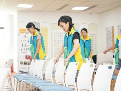 崂山区今年将实现街道社会工作站全覆盖，力争注册志愿者人数达常住人口17%