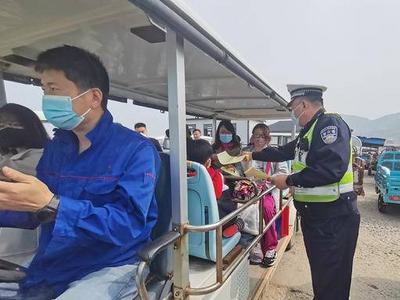 交通安全进海岛！黄岛交警进驻灵山岛，保障五一假期交通安全