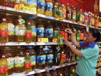 国外遭遇食用油危机，国内“油瓶子”稳吗？