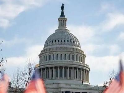 美国国会众议院通过关于向乌克兰提供约400亿美元额外援助的法案