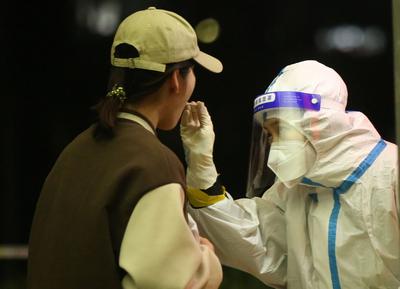 现有新冠疫苗对奥密克戎效果如何？最新研究来了