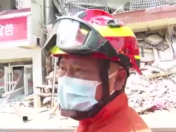 废墟物品层层叠压、救援空间狭窄！长沙居民自建房倒塌事故救援现场遇多重困难