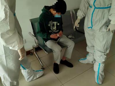 上海警方破获一起以提供离沪返乡“包车、包机”为由实施的诈骗案
