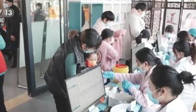 专家：三剂接种新冠疫苗是最佳免疫程序，预防重症效果达98%