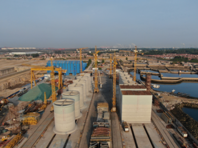 新进展！山东液化天然气（LNG）项目三期工程码头工程沉箱浇注完成