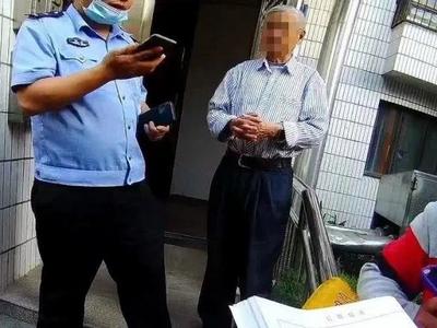 “啥快递到付5万多元？”快递小哥冲进派出所  