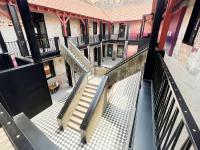 网红店里品味旧时光，百米老街“秀”出新模样