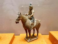 陶俑、三彩器……120余件唐代文物精品在青展出，速打卡