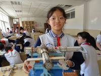 科技活动周：点亮航空梦，学生巧手制作“空间站”