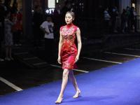 今晚这里超亮眼！当“520”遇上国潮服饰秀