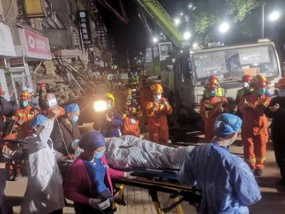 第9名被困人员被救出！湖南长沙居民自建房倒塌事故现场救援最新进展