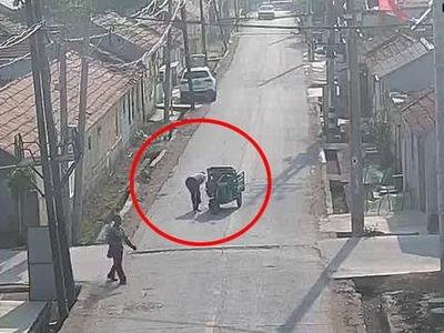 火眼金睛！民警凭一个“亮点”锁定遗失手机