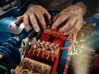 今天，致敬劳动者的双手！