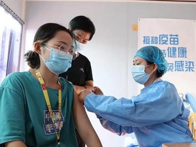全国累计报告接种新冠病毒疫苗334858.8万剂次