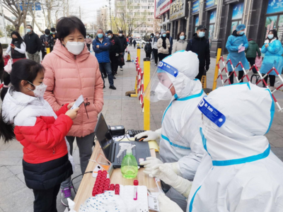 北京昌平2人持虚假护士执业证从事核酸采集被抓