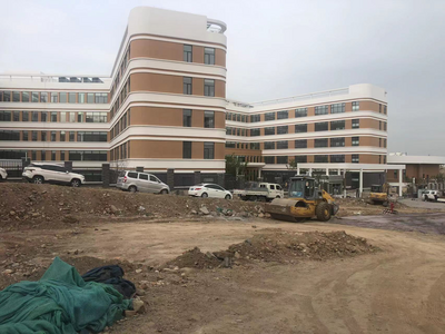 记者在现场|君峰路中学今年启动招生 三所小学的学生可对口直升 