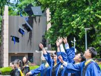 青春纪念册：他们，毕业啦！