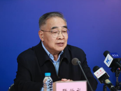 为何新冠患者已退烧还需集中治疗？张伯礼院士详解
