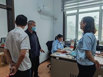 打通服务群众的“最后一公里”，社区网格员助力城乡公益性岗位报名