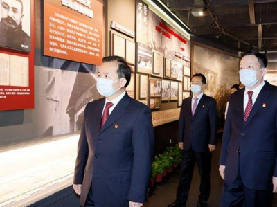 李干杰带领新一届省委常委班子瞻仰中共山东早期历史纪念馆