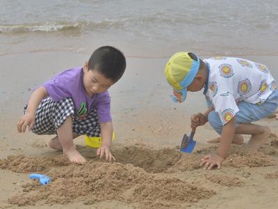 阳光、海风、沙滩……夏日青岛氛围组上线