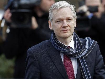 “英国民主的黑暗一日”！英国批准引渡“维基揭秘”创始人阿桑奇至美国