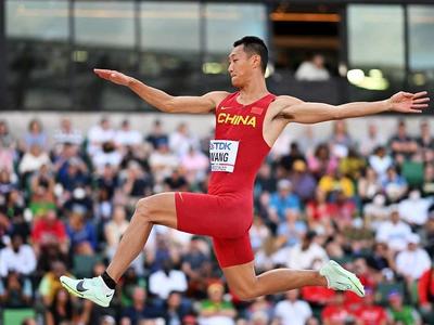 世界田径锦标赛：中国队2金1银3铜收官，男子跳跃创造历史